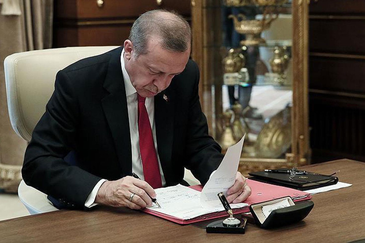 Resmi Gazete\'de yayımlanan kararla 430 mülki idare amirinin görev yeri değişti