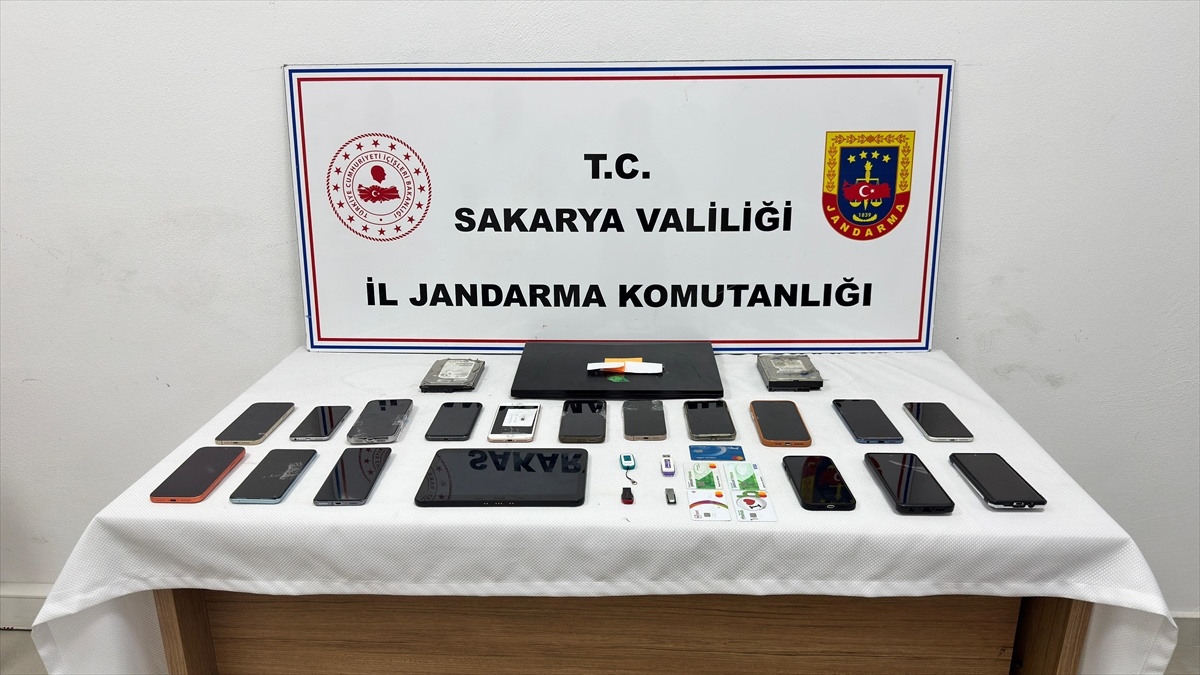 Sakarya\'da Suç Örgütü Operasyonu: 6 Tutuklama