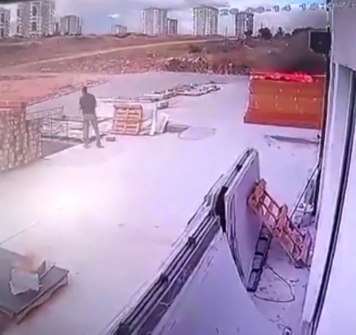 Şanlıurfa\'da Depo Yangını: 33 Milyon Lira Zarar