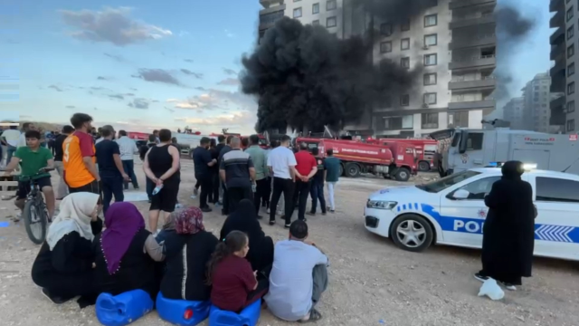 Şanlıurfa'daki 10 katlı binada çıkan yangının kamera görüntüleri ortaya çıktı