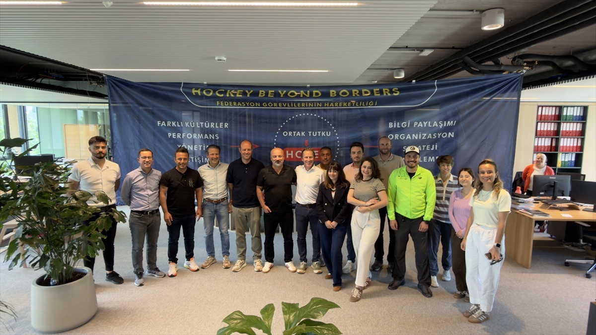 Hokeyde İş Birliği Geliştirildi