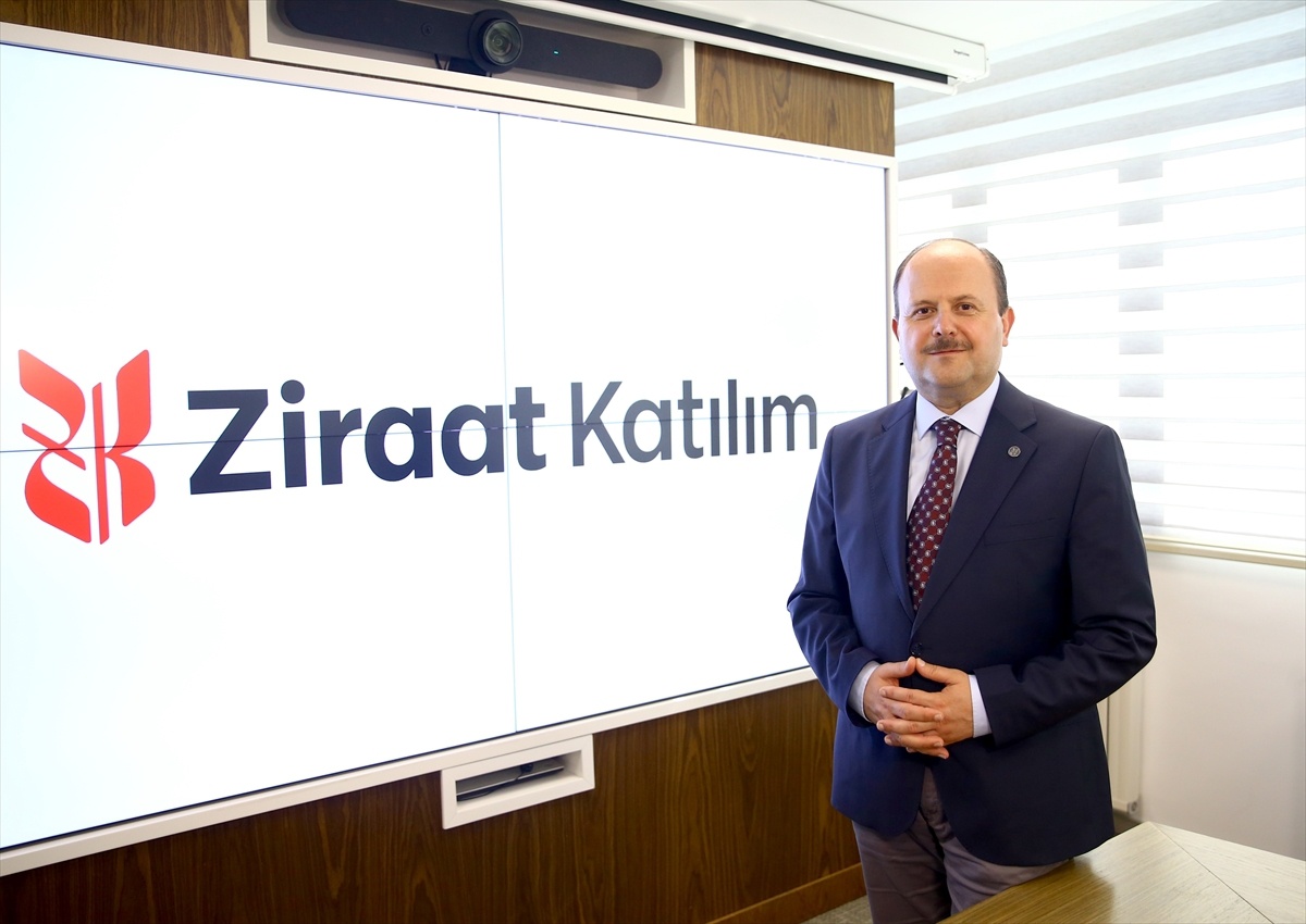 Özdemir ADFIMI Başkanlığına Yeniden Seçildi