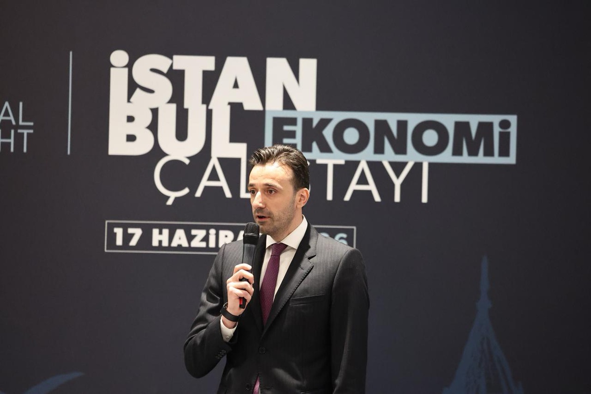 AK Parti İstanbul\'dan ekonomi çalıştayı