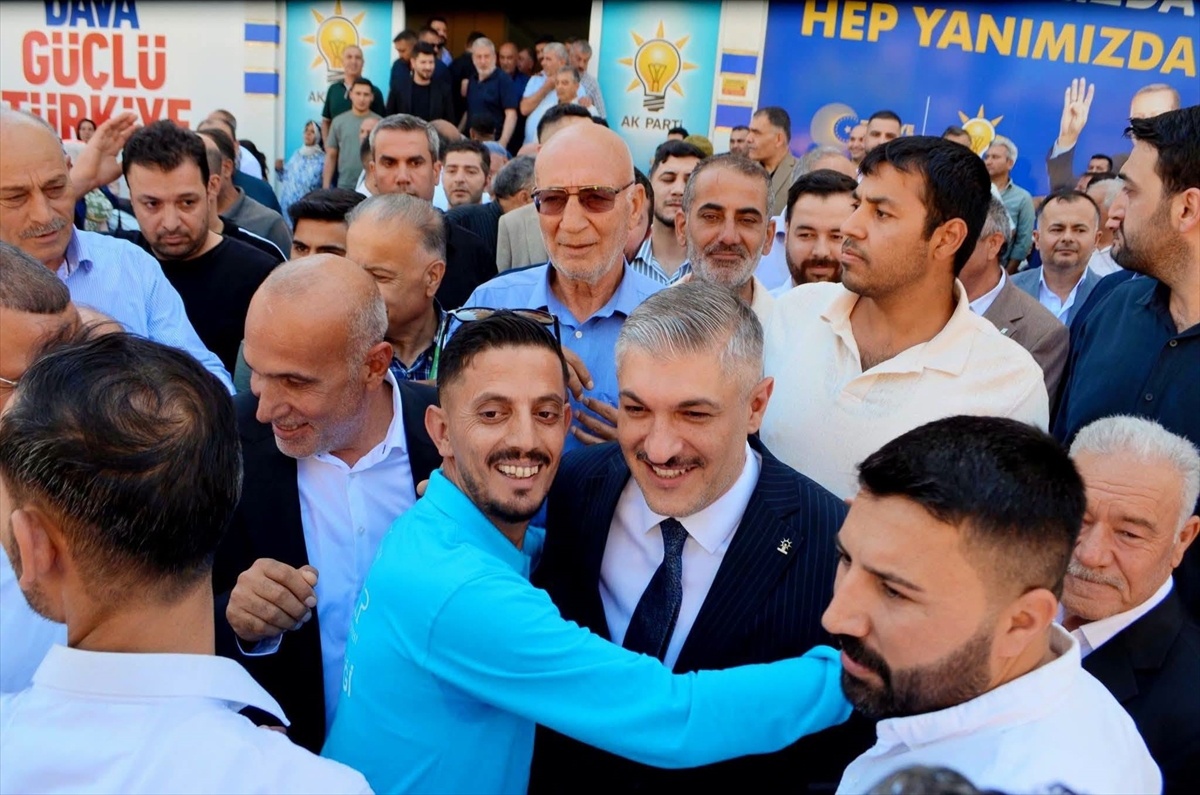 Fatih Altunses, Nizip\'te Partililerle Buluştu