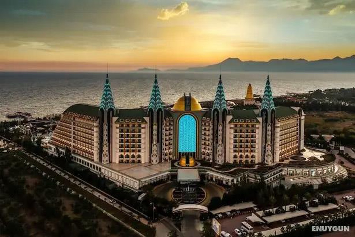 Alman Bild, Delphin Imperial’i Antalya’nın en iyi otelleri arasında gösterdi