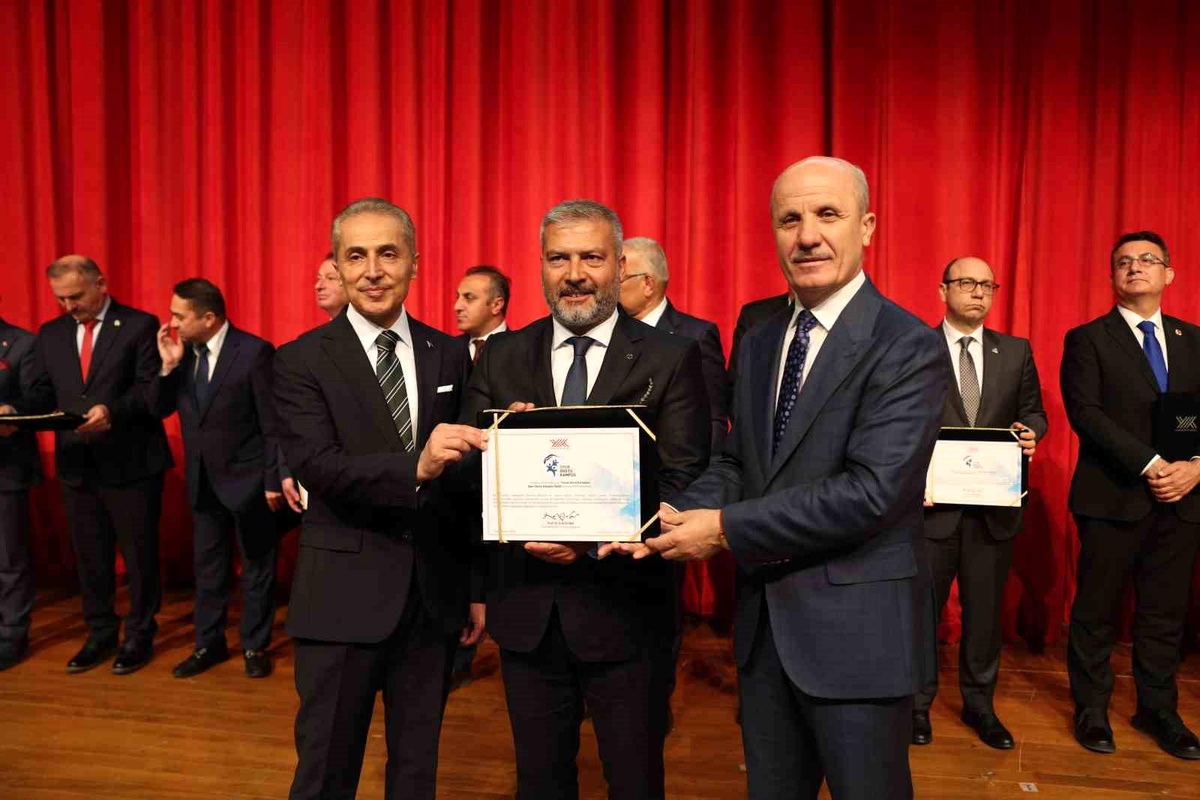 Anadolu Üniversitesi \'Spor Dostu Kampüs\' Unvanını Aldı