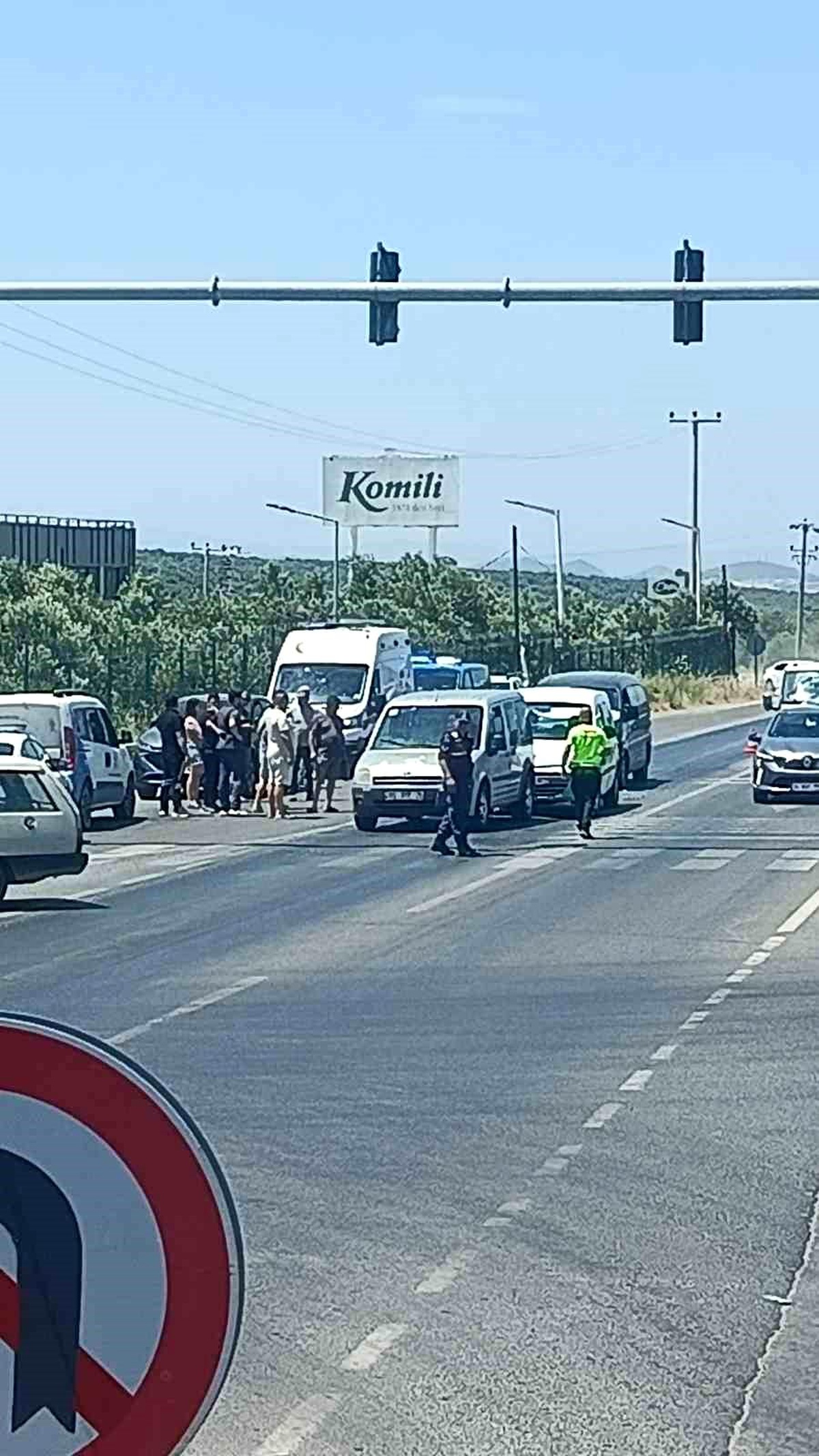 Ayvalık\'ta Zincirleme Trafik Kazası