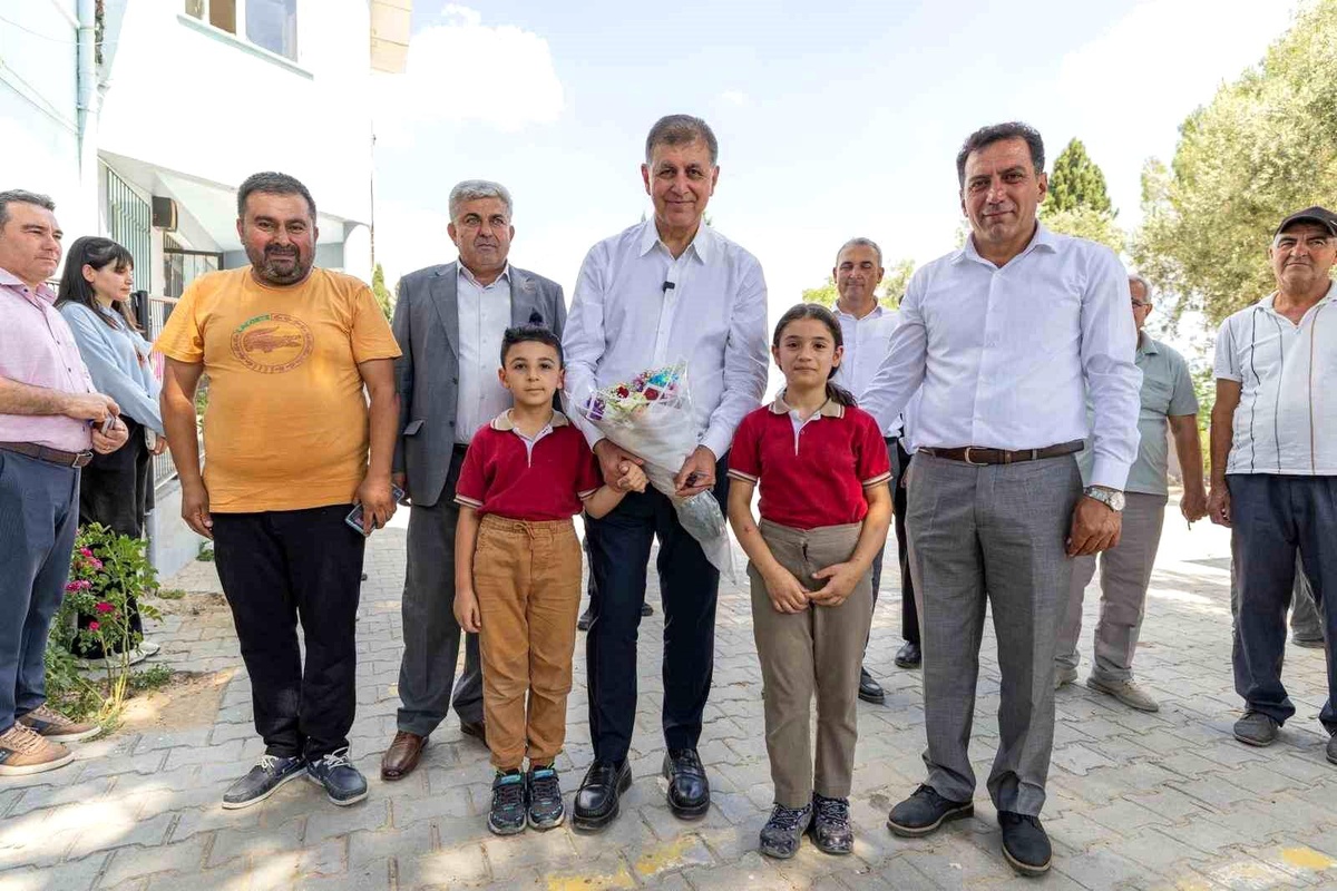 Başkan Tugay Küçük Menderes turunda