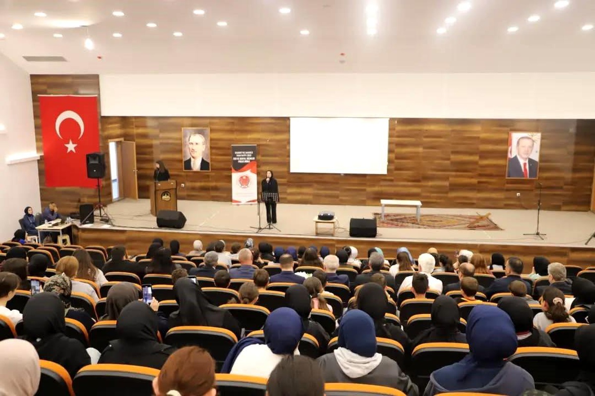 Bayburt\'ta İstanbul\'un Fethi Kutlandı