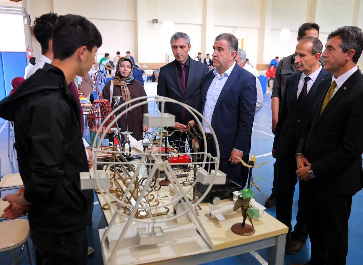 Bayburt\'ta Mesleki Eğitim Fuarı