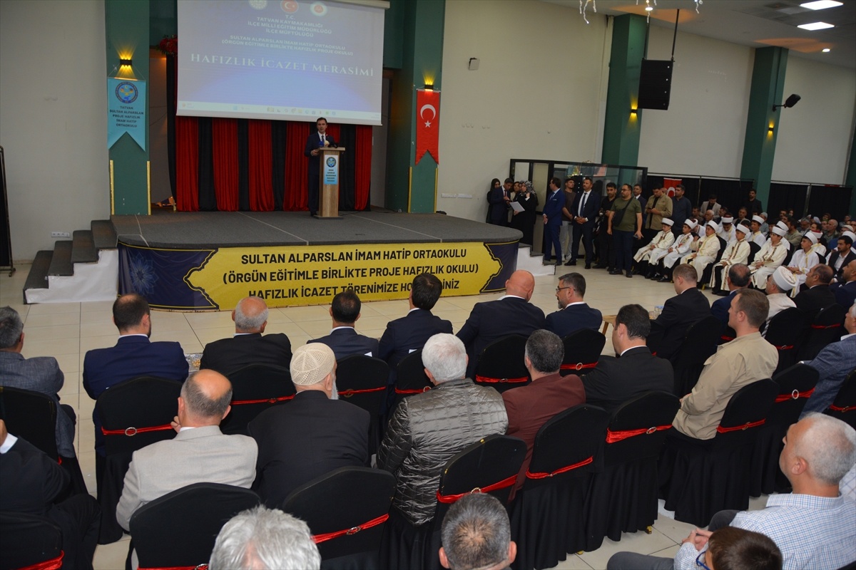 Sultan Alparslan İmam Hatip\'te İcazet Merasimi