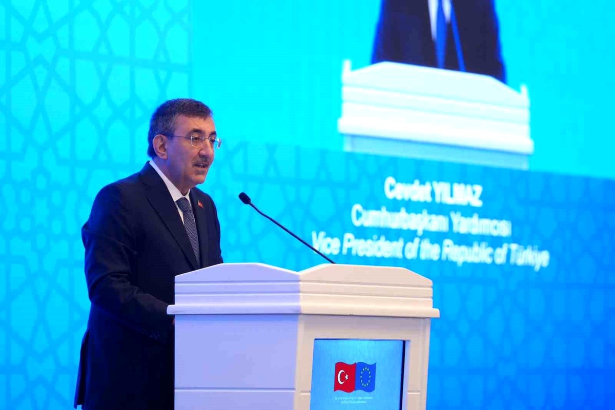 Yılmaz: Türkiye-AB İlişkilerini Güçlendirmeliyiz