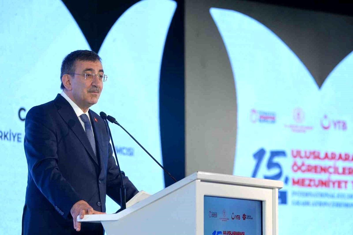 Uluslararası Öğrenciler Türkiye\'de Eğitim Görüyor