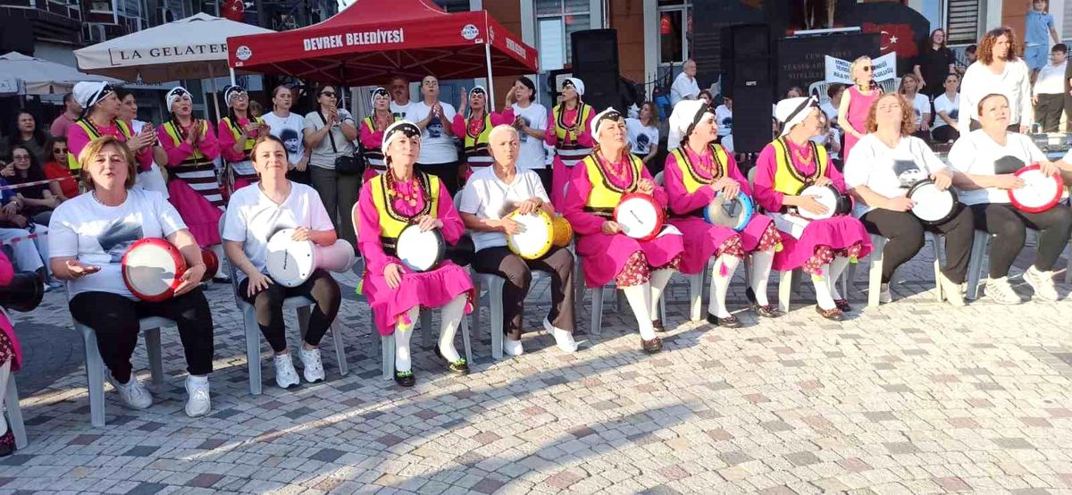 Devrek\'te Neşeli Şenlik