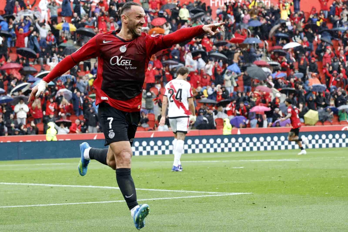 Vedat Muriqi İstanbul'a Geliyor