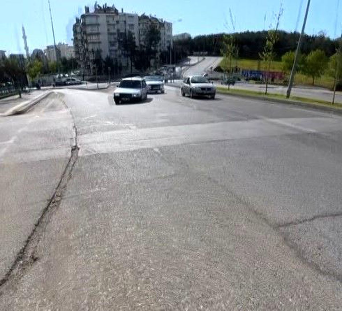 Gaziantep\'te Otomobilin Lastiği Biranda Çıktı
