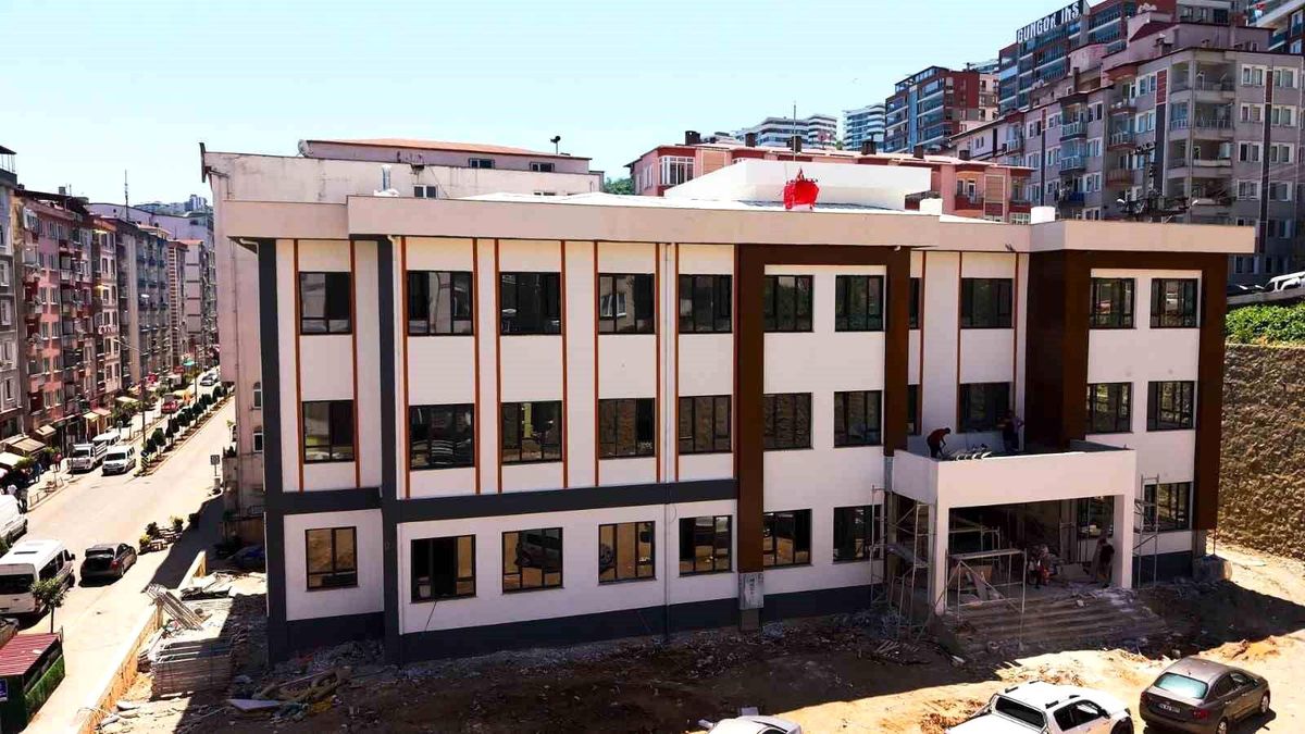 Giresun\'da Yeni İmam Hatip Okulu İnşaatında Sona Yaklaşıldı