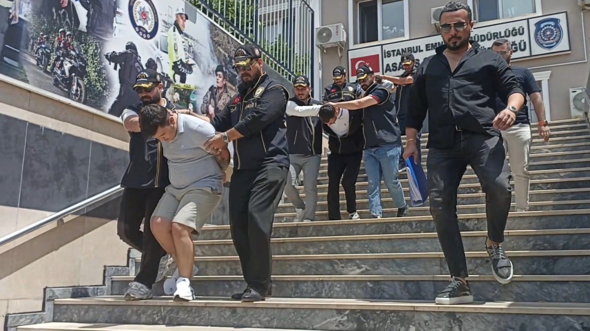 İstanbul\'da Haraç Çetesi Çökertildi