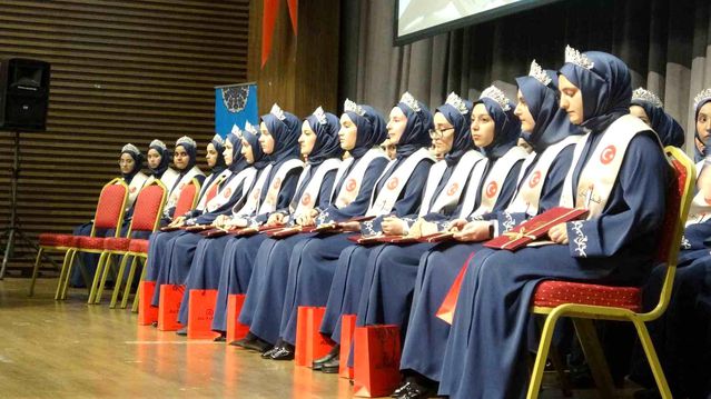Isparta’da 66 Hafız Eğitimi Tamamladı