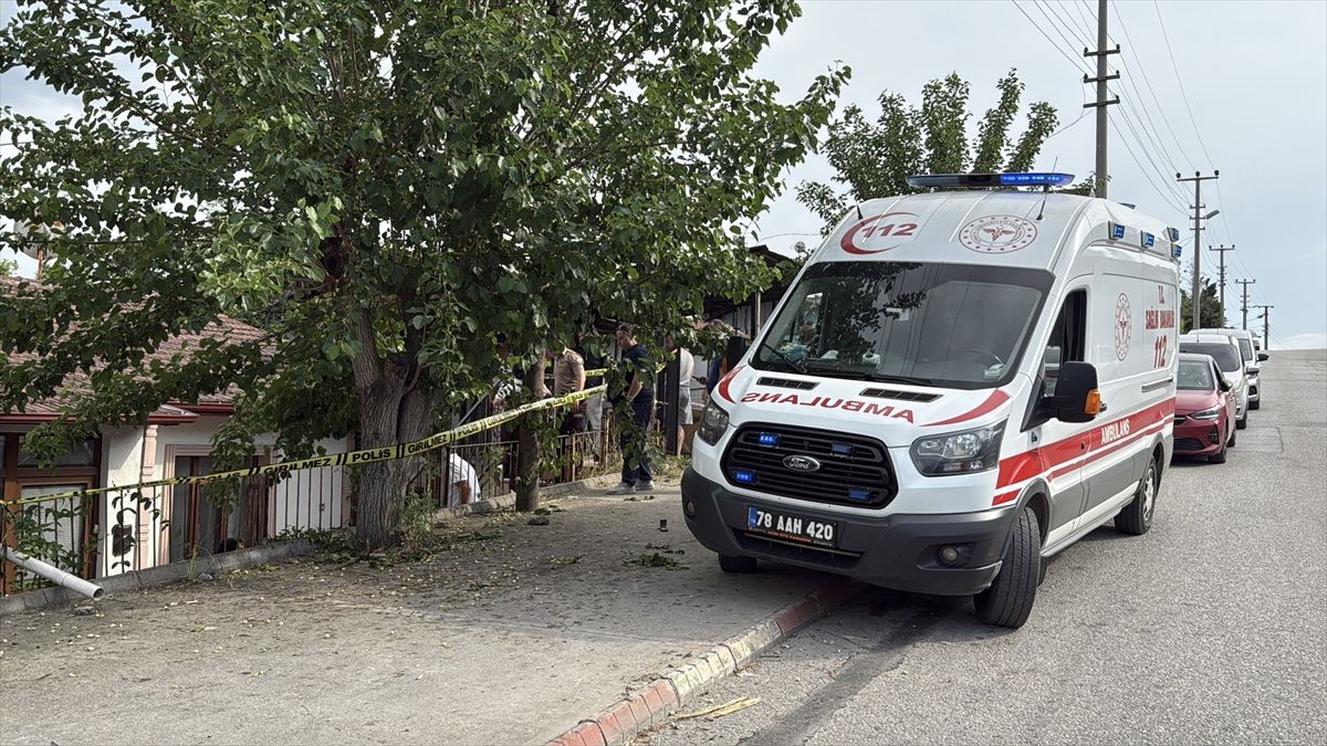 Karabük\'te Bahçede Ceset Bulundu