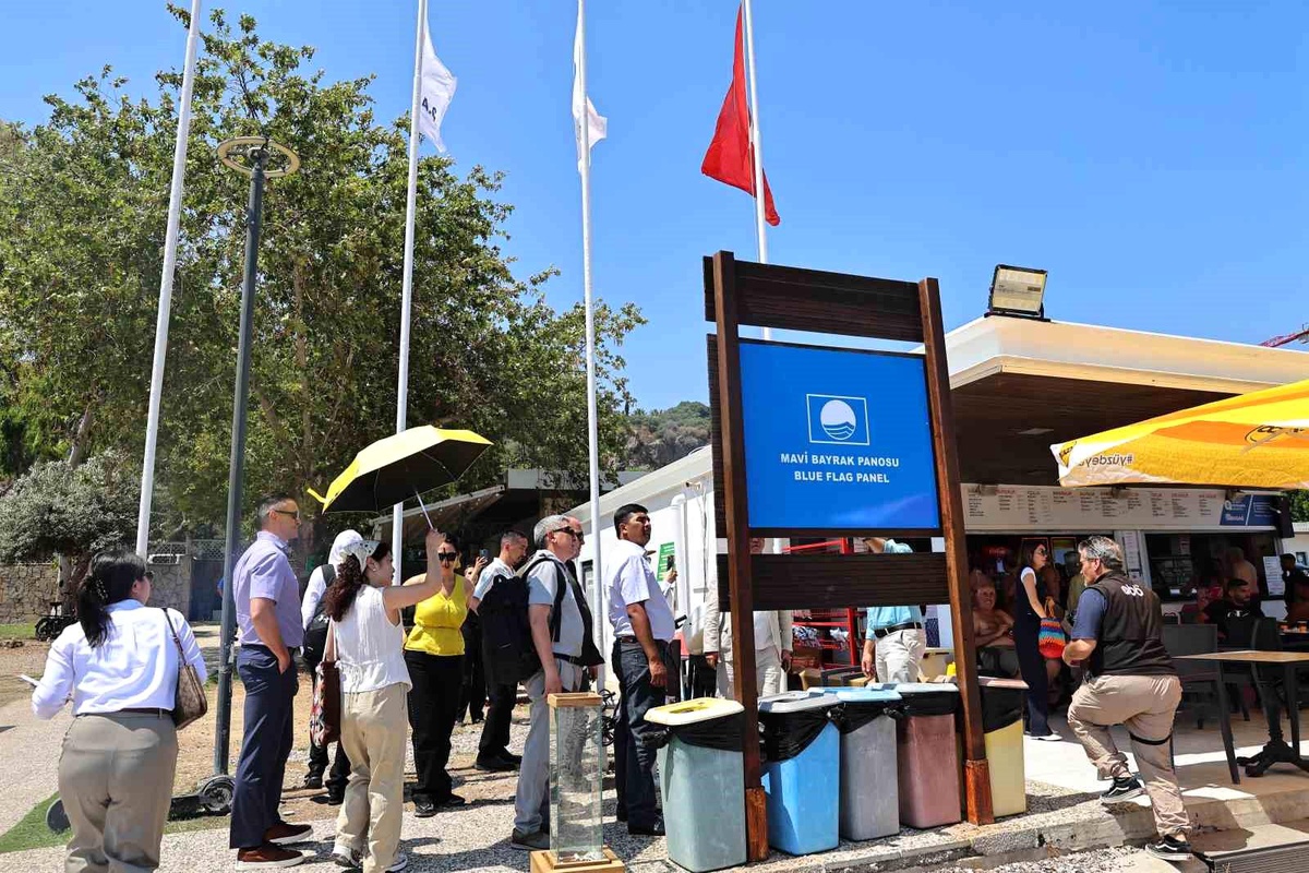 Kırgız heyet Antalya Büyükşehir Belediyesi\'nin Mavi Bayrak deneyimini inceledi