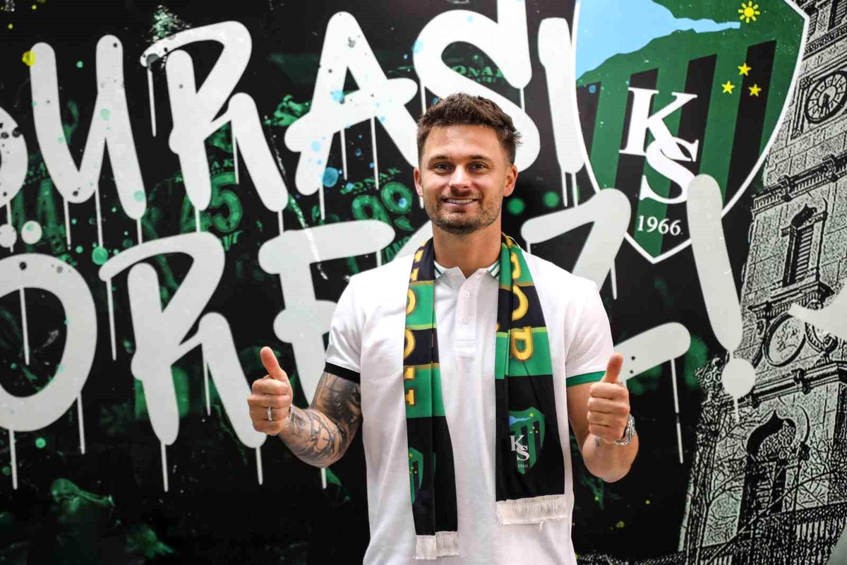 Kocaelispor\'dan Linetty\'ye Sözleşme Uzatma