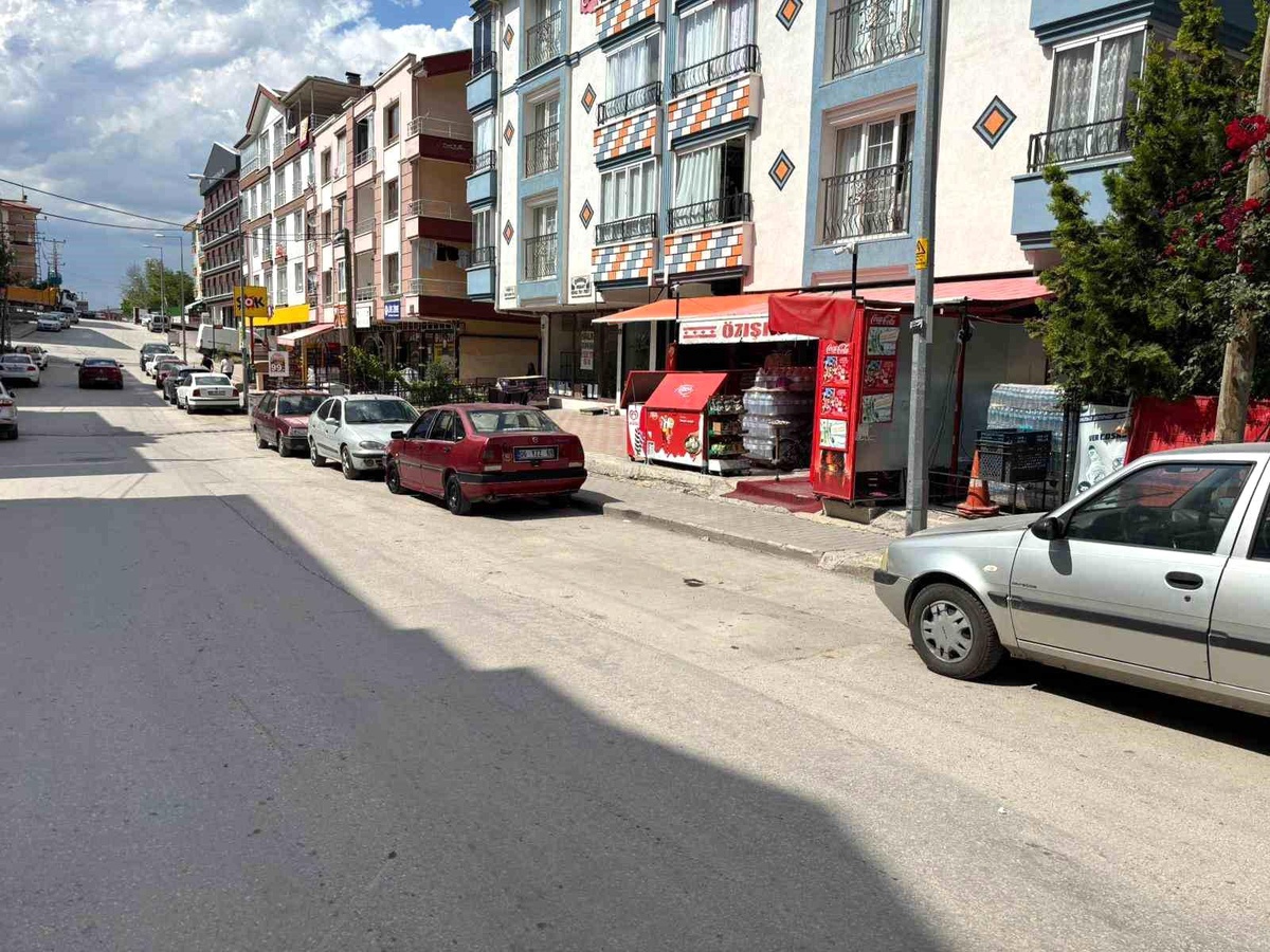 Kamyoneti Durdurarak Facianın Önüne Geçti