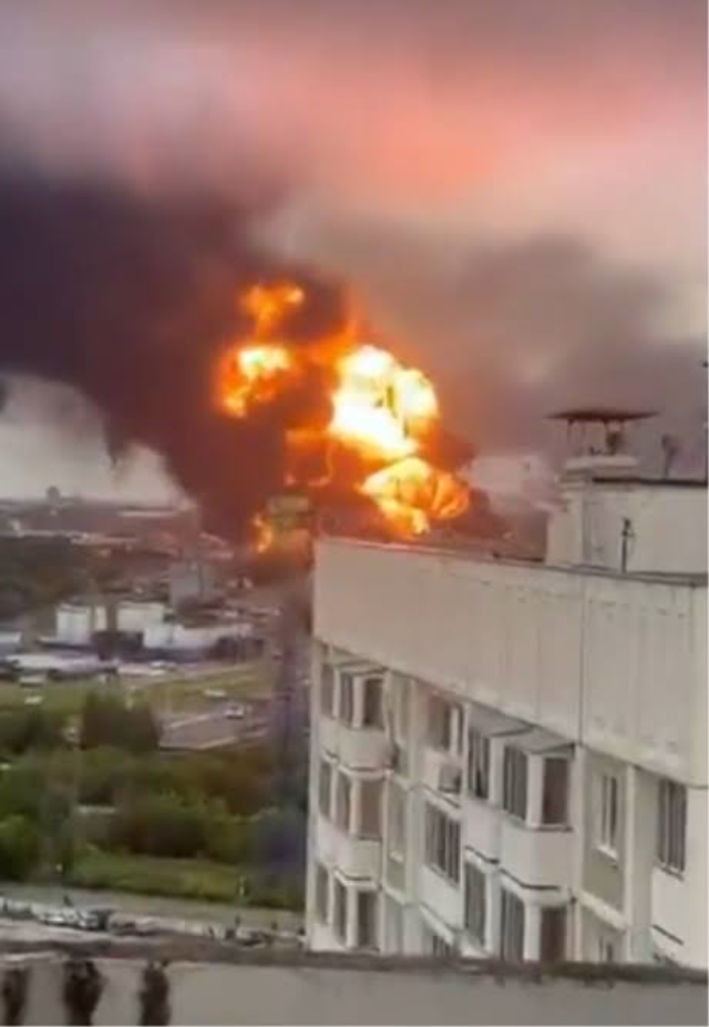 Rusya-Ukrayna savaşı şiddetlendi! Moskova'daki havalimanlarında uçuşlar durduruldu