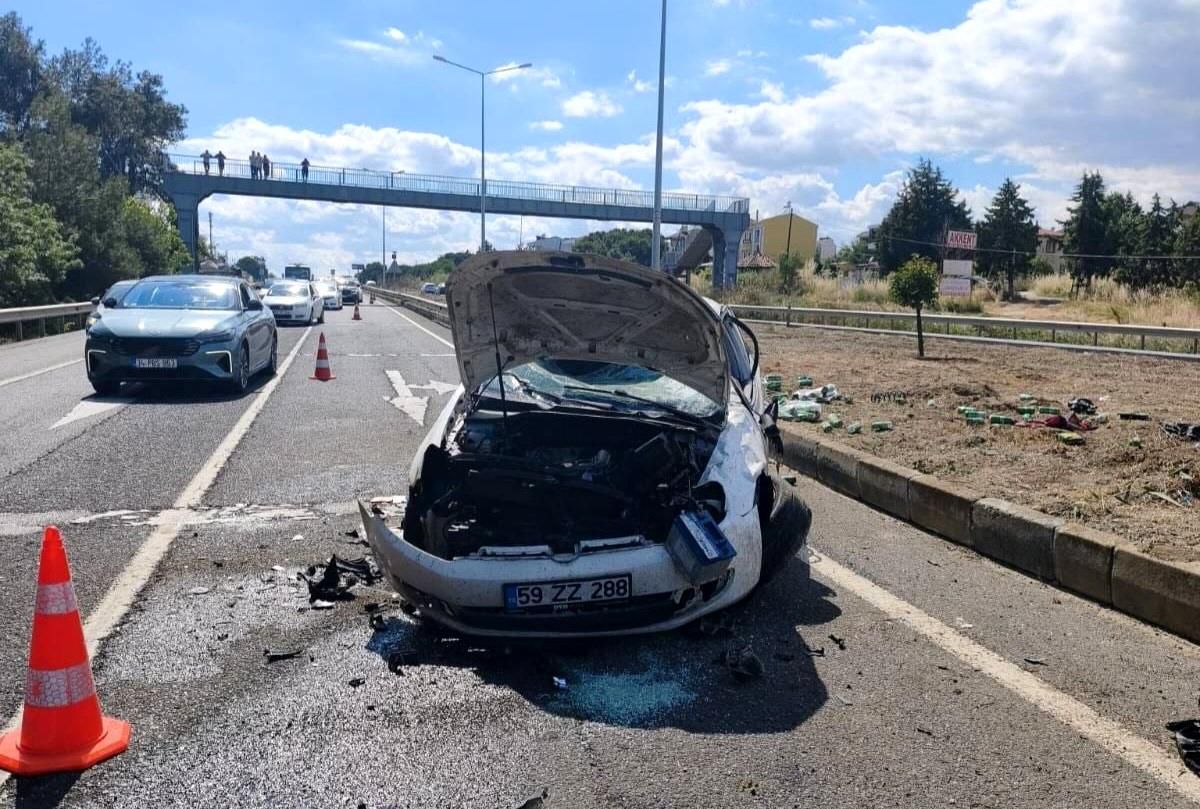 Tekirdağ\'da Takla Atan Araçta 2 Yaralı