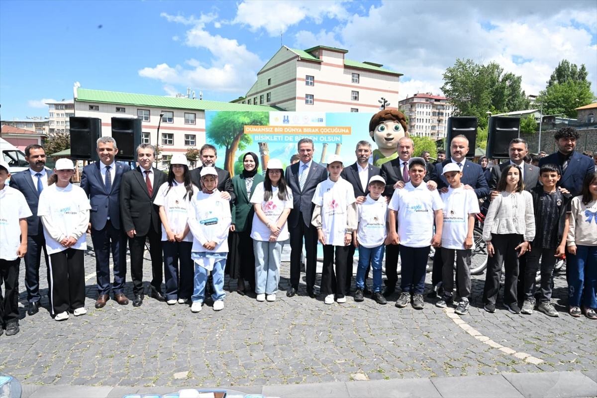 Öğrencilere Sigarayla Mücadelede Bisiklet Ödülü