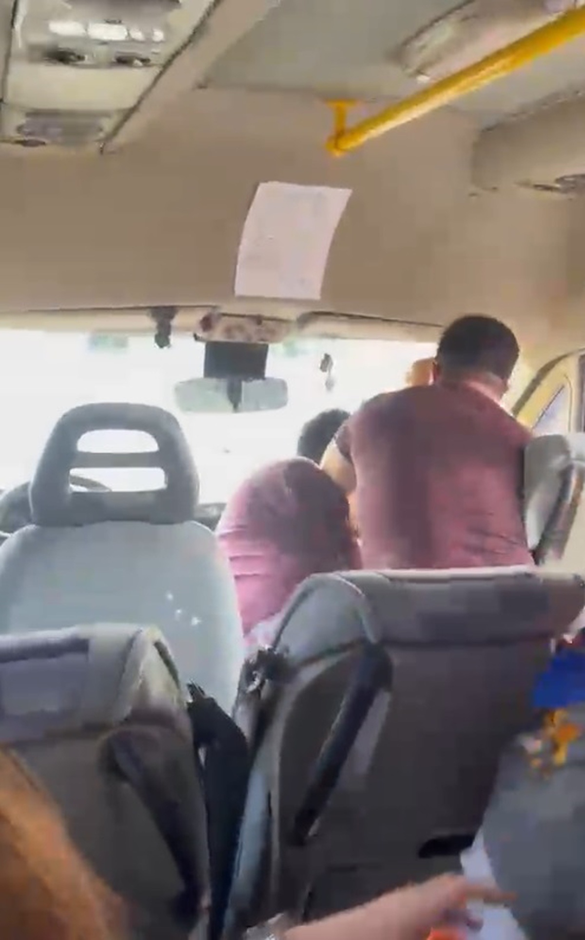 Minibüs Kazasında Şüpheli Hayatını Kaybetti