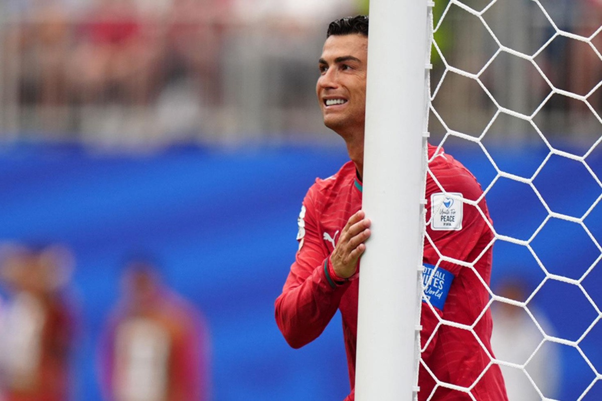 Söyledikleri çok acımasız Thierry Henry, Cristiano Ronaldo’yu topa tuttu