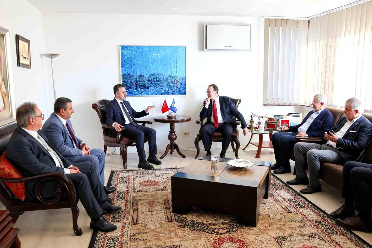 Sultan Murad Hüdavendigar Kosova\'da anıldı