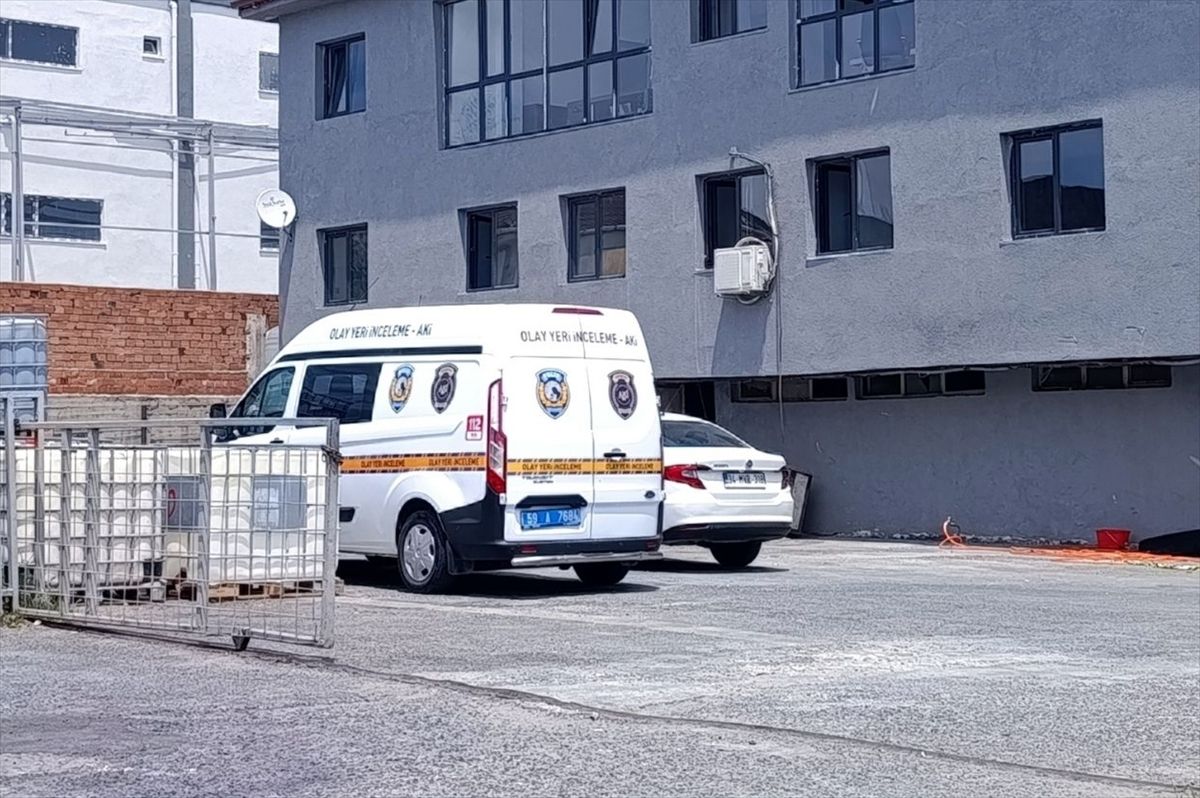 Kapaklı\'da Fabrikada Kavga: 1 Ölü, 1 Yaralı