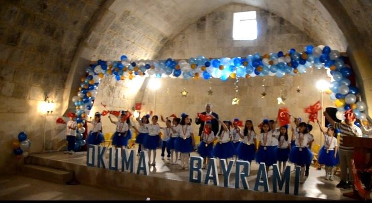 Tercan\'da miniklerin okuma bayramı coşkusu