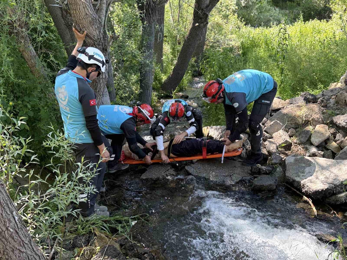 Kayseri UMKE Eğitim Kampını Tamamladı