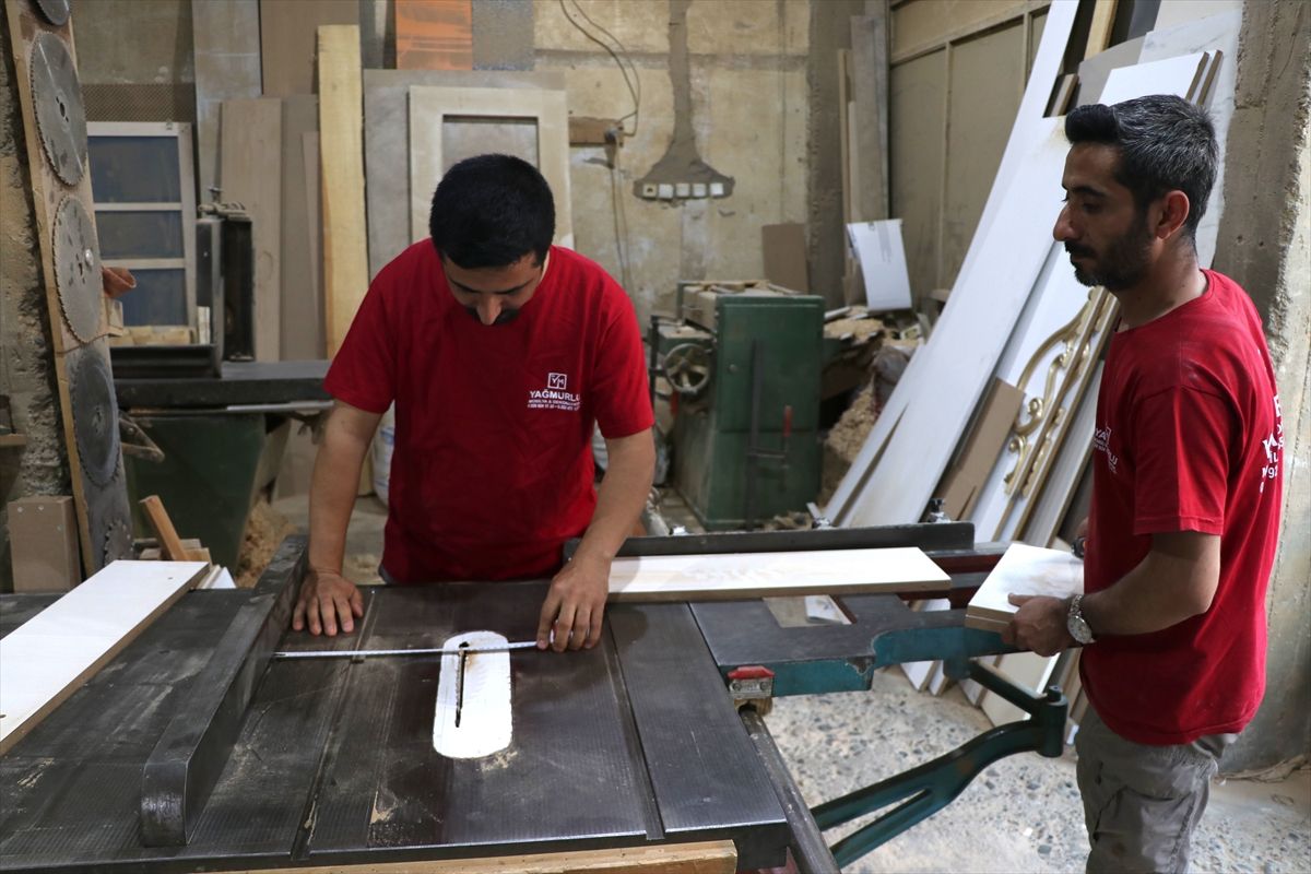 Yarım asırlık marangoz, 3 oğluna hem usta hem baba