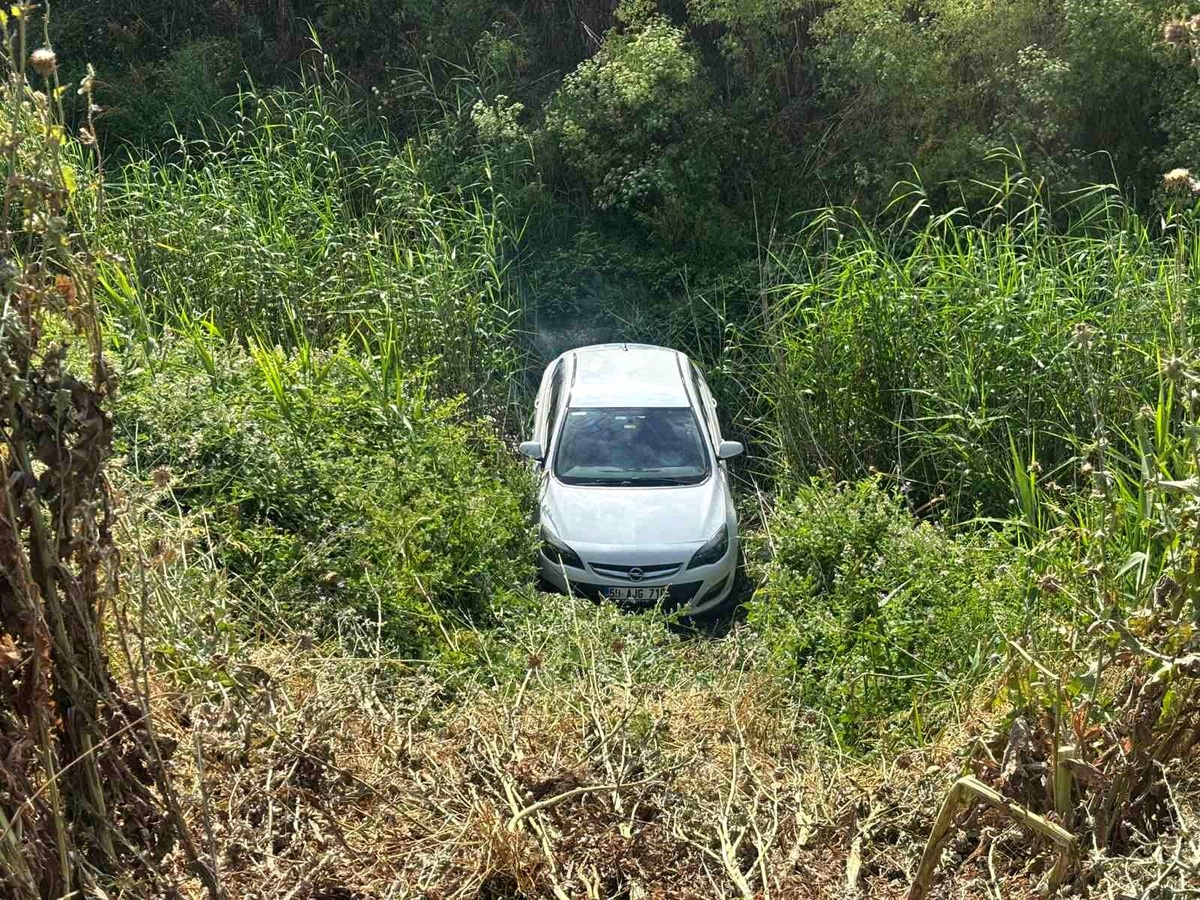 Çerkezköy\'de Trafik Kazası: Araç Dereye Uçtu