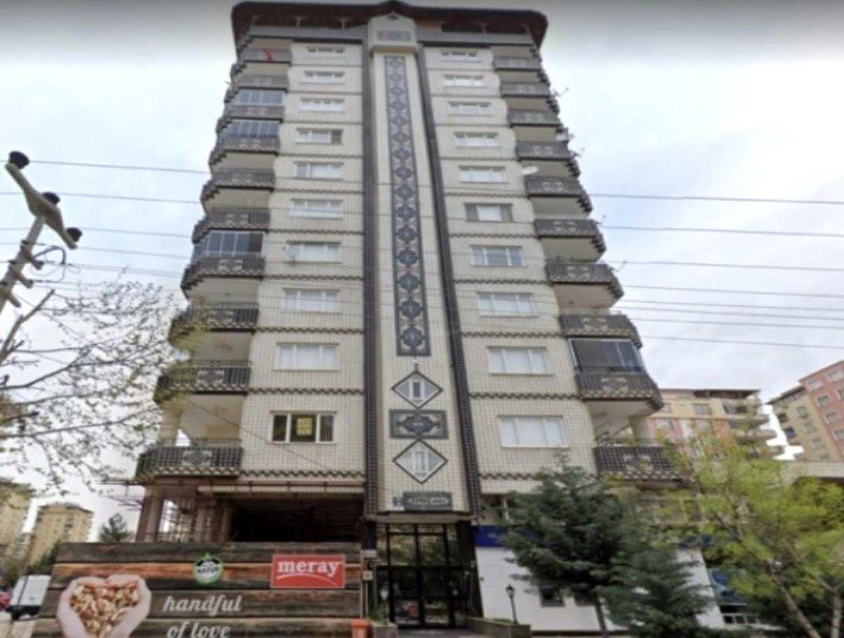 Emre Apartmanı Davası: Belediye Çalışanları Hakim Karşısında