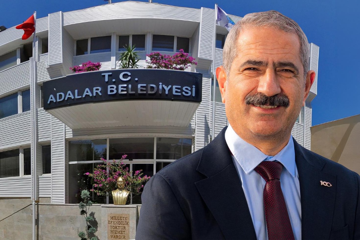 Adalar Belediyesi\'ne operasyon! Belediye başkanı dahil 41 kişi gözaltına alındı