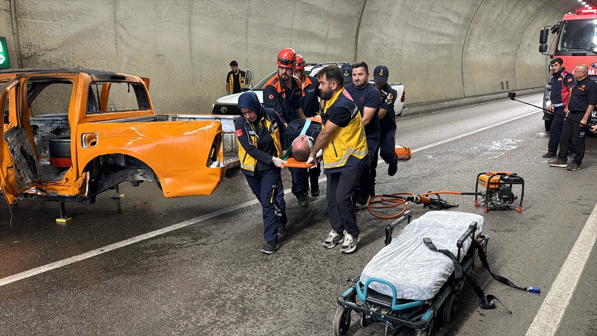 Amasra Tüneli\'nde Trafik Tatbikatı