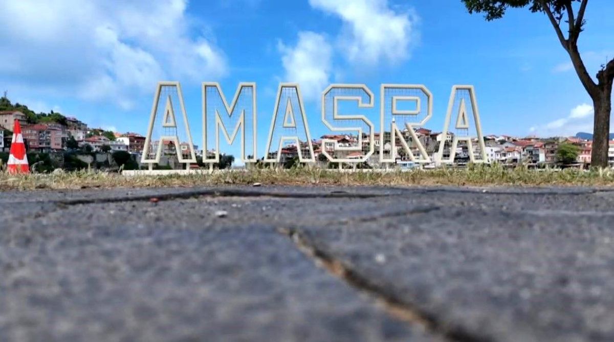 Amasra Yazısı Turistlerin Gözdesi