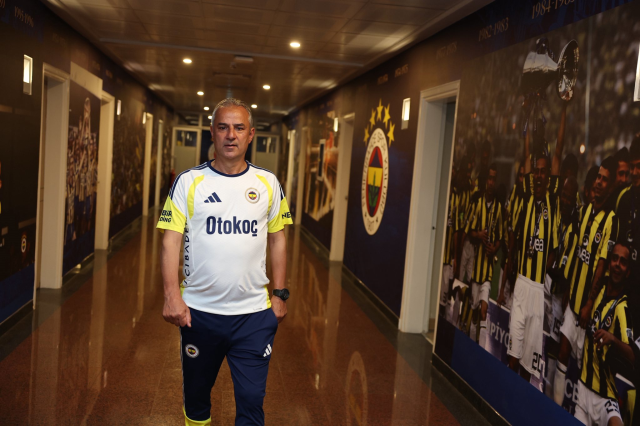 <a class='keyword-sd' href='/aziz-yildirim/' title='Aziz Yıldırım'>Aziz Yıldırım</a> çok büyük geliyor! Vedat'ın ardından bir golcü daha