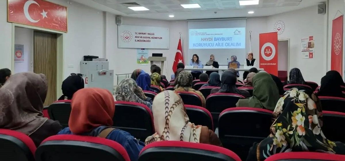 Bayburt\'ta Koruyucu Aile Paneli