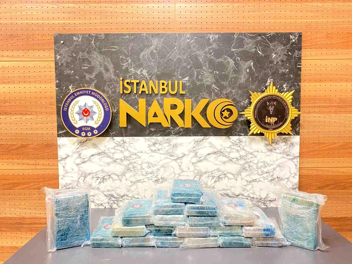Beylikdüzü\'nde Takside 23 Kilo Kokain Ele Geçirildi