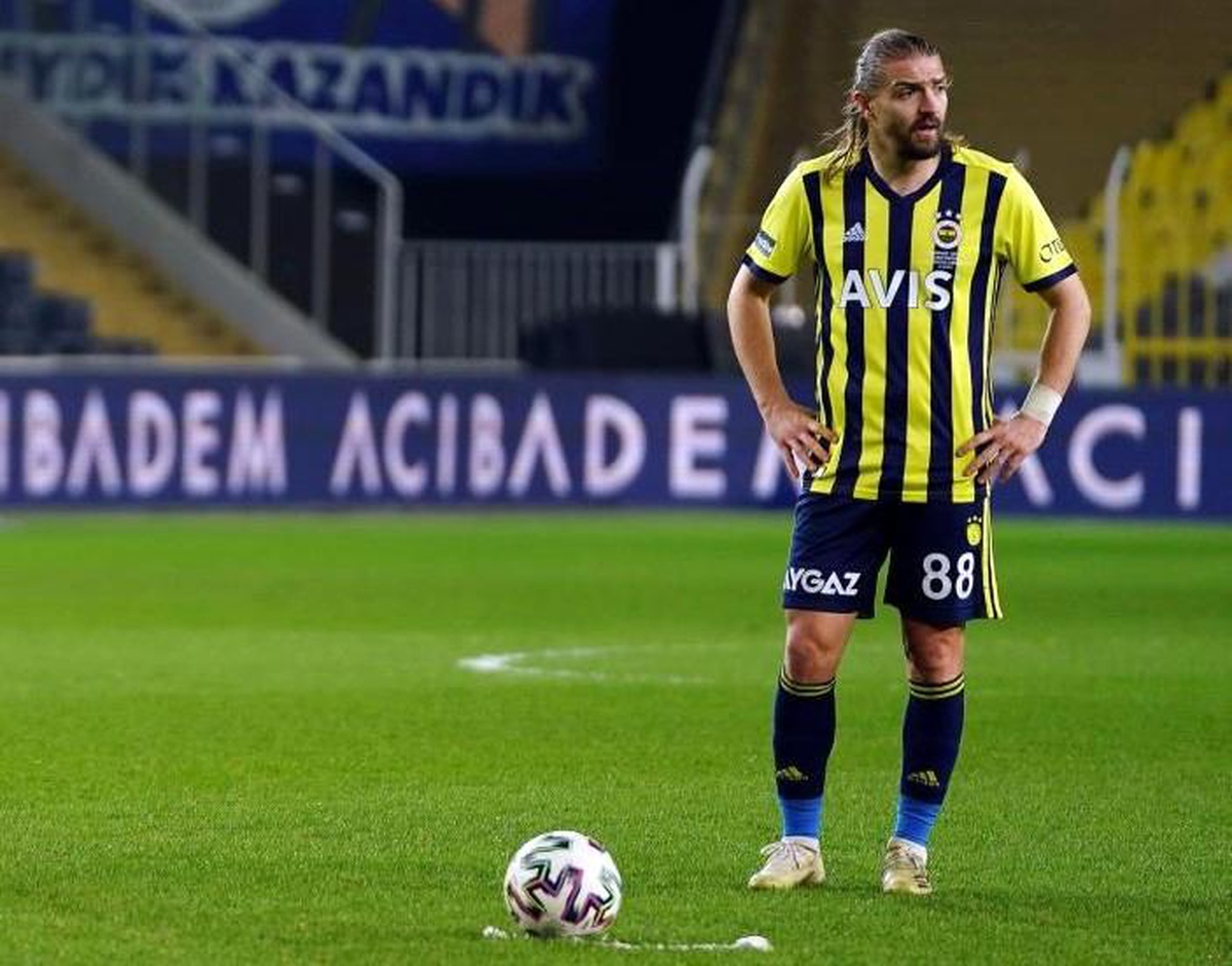 Caner Erkin Futbola Veda Etti