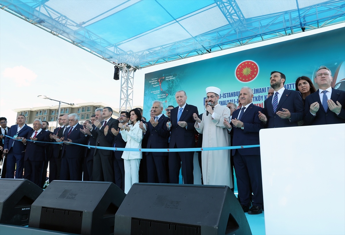 Erdoğan: Türkiye en uzun ve en hızlı metro hattına kavuştu