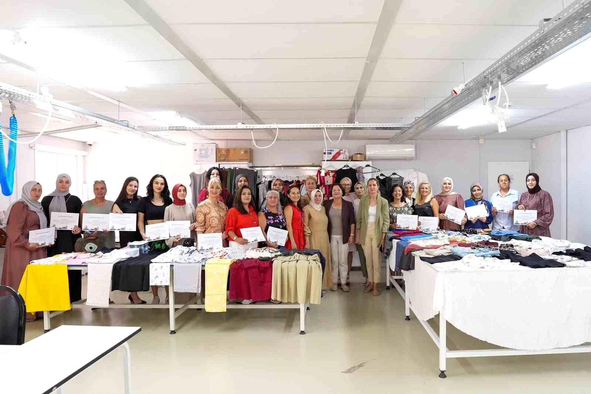 Didim Belediyesi Moda Tasarım ve Temel Dikiş Eğitimi yıl sonu etkinliği gerçekleştirildi
