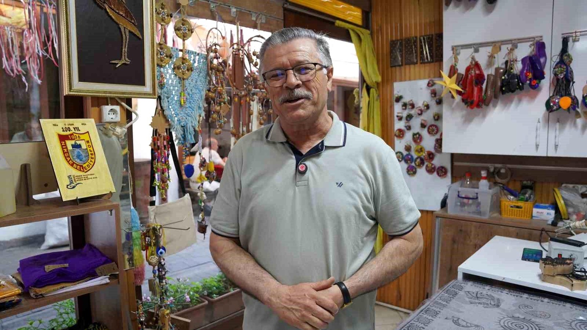 Tokat Öğretmeni Şiirle Kelimeleri Yaşatıyor
