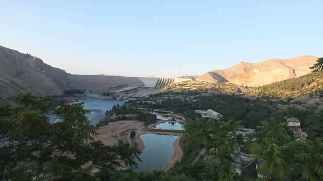Keban Barajı’ndaki Tahliye Kapakları Kapatıldı